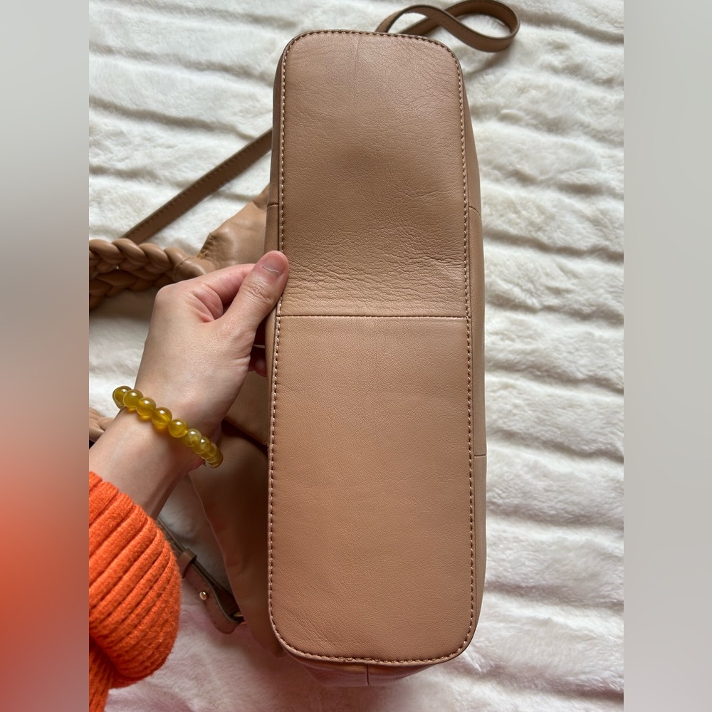 Vince Camuto 100% Leather Jordy Tote With Crossbody Strap Sandstone - Picture 11 of 16
